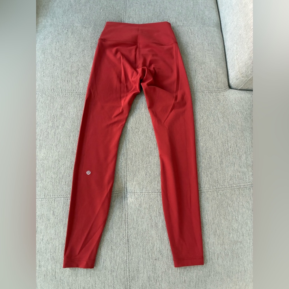 Women’s Lululemon High-Rise Tight (4)